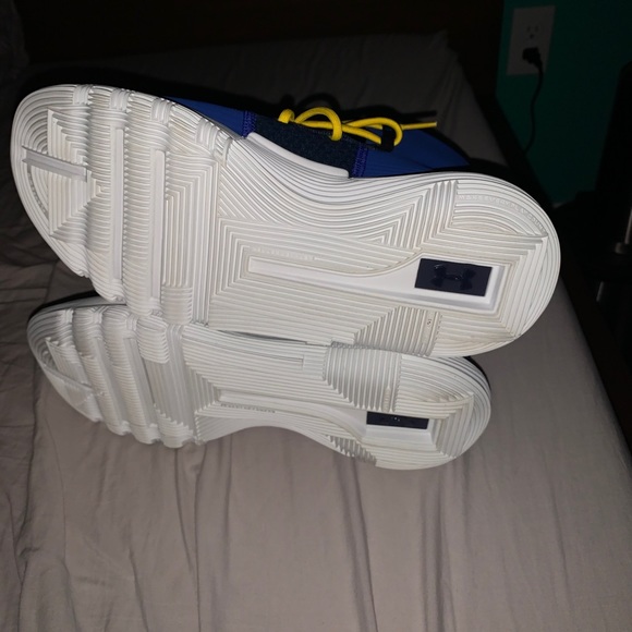 Under Armour SC 3zer0li - Picture 2 of 4